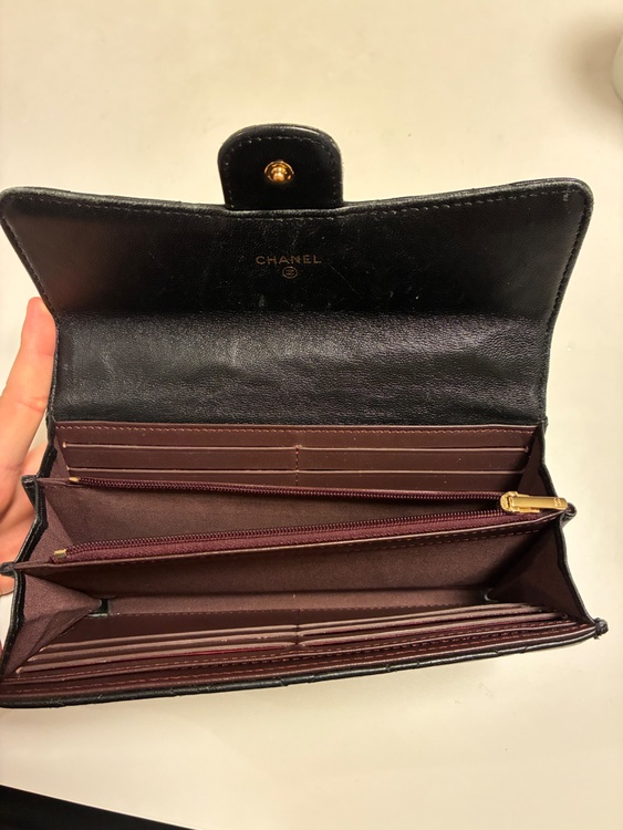 マトラッセ クラシック ロング フラップ ウォレット（ブランド財布・小物）の商品画像 - 査定依頼日：2026年6月27日 - 最高査定価格：23,000円