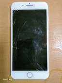 iPhone8プラス（スマホ）の商品画像 - 査定依頼日：2023年9月10日 - 最高査定価格：3,300円