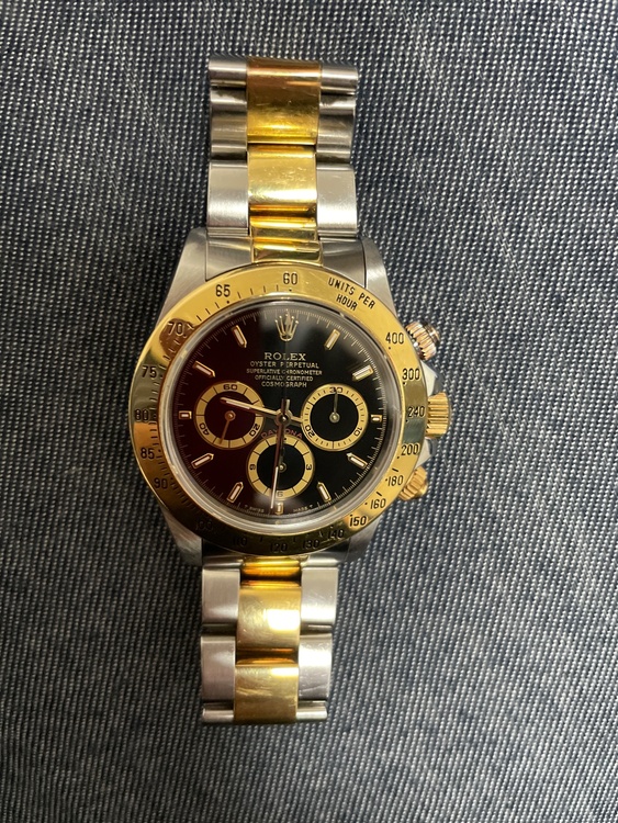 ロレックス デイトナ 16523 （高級時計）の商品画像 - 査定依頼日：2026年4月1日 - 最高査定価格：3,150,000円