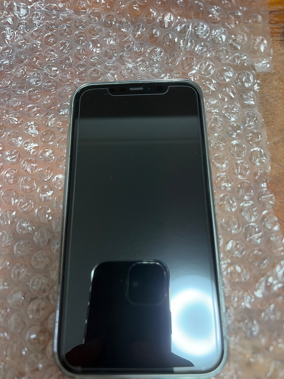 iPhone11 128GB Softbank（スマホ）の商品画像 - 査定依頼日：2026年3月28日 - 最高査定価格：19,000円