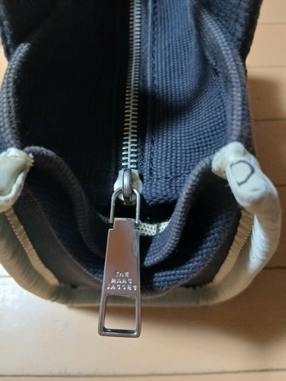 マークジェイコブス（ブランドバッグ）の商品画像 - 査定依頼日：2025年12月8日 - 最高査定価格：2,000円