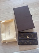 モノグラム財布（ブランド財布・小物）の商品画像 - 査定依頼日：2025年10月6日 - 最高査定価格：15,000円