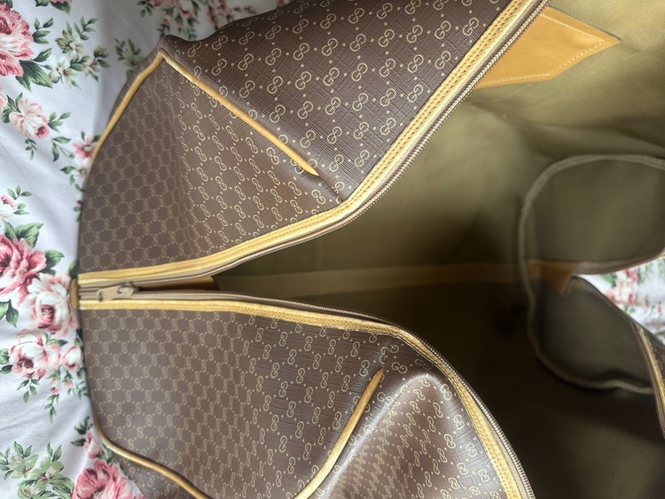 グッチ  （ブランドバッグ）の商品画像 - 査定依頼日：2026年3月31日 - 最高査定価格：30,000円