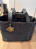 Dior ツイードバッグ（ブランドバッグ）の商品画像 - 査定依頼日：2026年9月5日 - 最高査定価格：100,000円