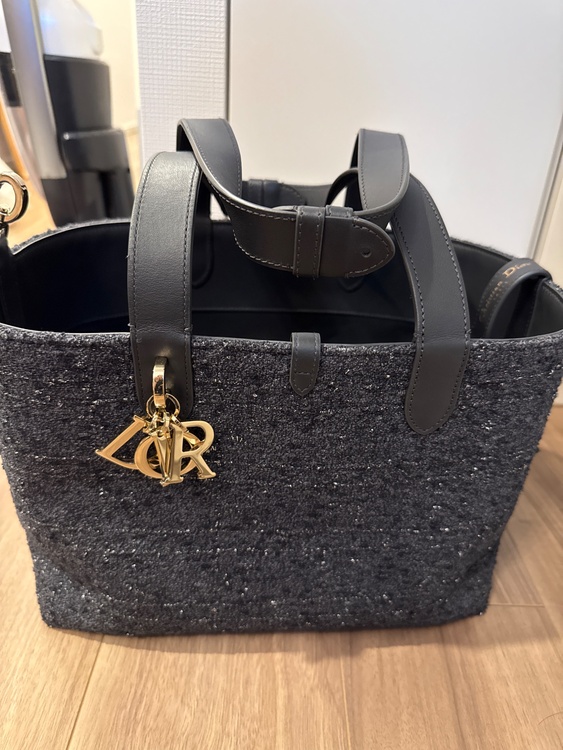 Dior ツイードバッグ（ブランドバッグ）の商品画像 - 査定依頼日：2026年9月5日 - 最高査定価格：100,000円