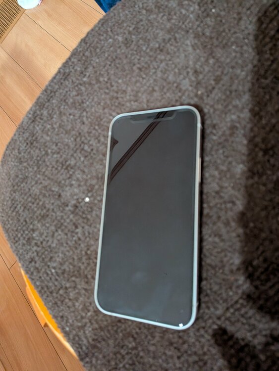 iPhone 12 64GB au（スマホ）の商品画像 - 査定依頼日：2026年4月5日 - 最高査定価格：24,000円