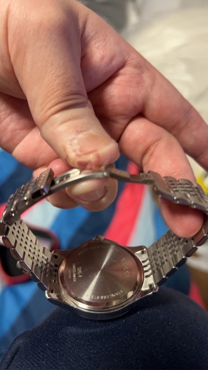 グッチ（高級時計）の商品画像 - 査定依頼日：2025年12月15日 - 最高査定価格：10,000円