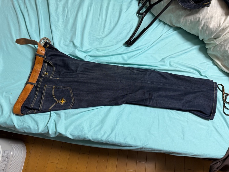 デニム　上下　（古着・ファッション）の商品画像 - 査定依頼日：2026年4月4日 - 最高査定価格：13,000円