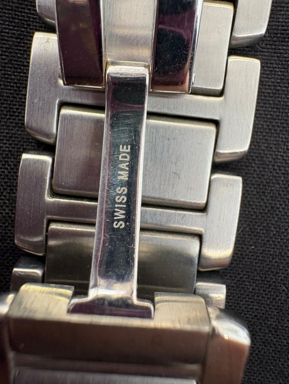 カルティエ タンク （高級時計）の商品画像 - 査定依頼日：2026年2月14日 - 最高査定価格：420,000円