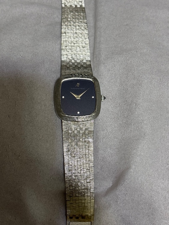 AUDEMARS PIGUET（高級時計）の商品画像 - 査定依頼日：2025年12月30日 - 最高査定価格：700,000円