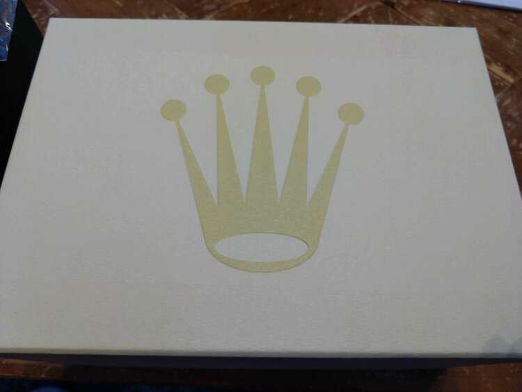 ヨットマスターロレジウム（高級時計）の商品画像 - 査定依頼日：2025年5月7日 - 最高査定価格：1,800,000円