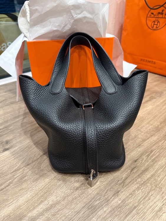 エルメス ピコタン （ブランドバッグ）の商品画像 - 査定依頼日：2025年6月16日 - 最高査定価格：550,000円