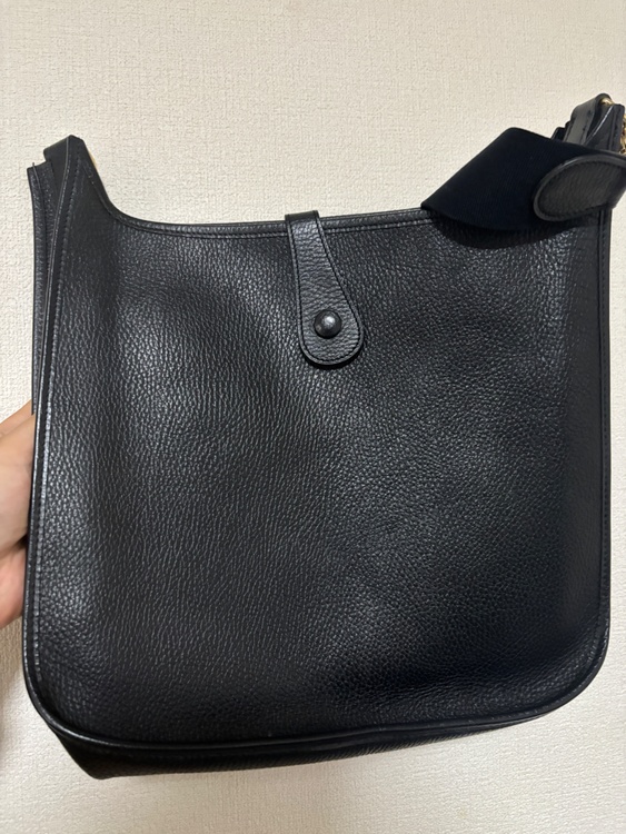 ショルダーバッグ  □B刻印 エブリンGM（ブランドバッグ）の商品画像 - 査定依頼日：2026年6月8日 - 最高査定価格：250,000円