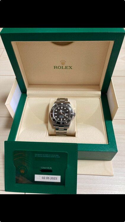 サブマリーナーデイト（高級時計）の商品画像 - 査定依頼日：2025年1月3日 - 最高査定価格：2,100,000円