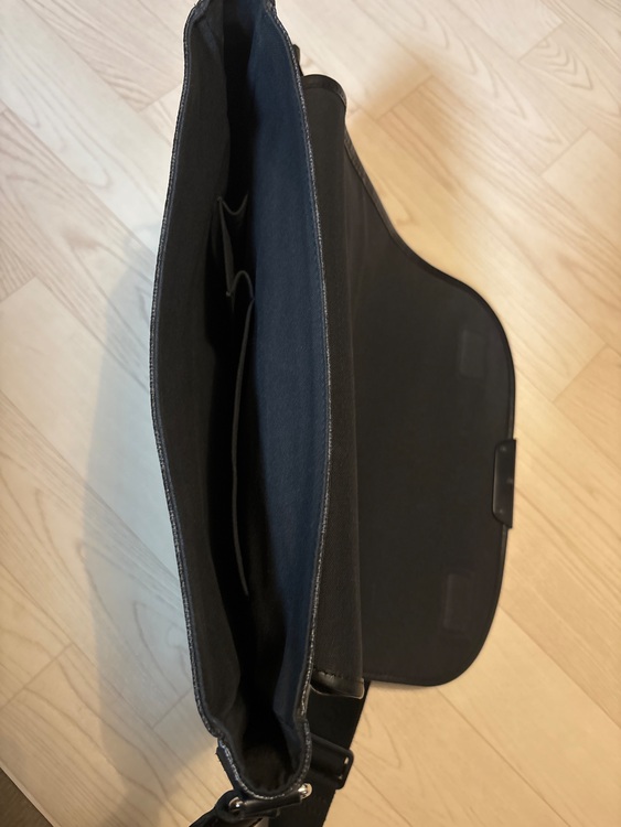 LOUIS VUITTON ルイ・ヴィトン ダミエ・グラフィット ショルダーバッ（ブランドバッグ）の商品画像 - 査定依頼日：2025年8月20日 - 最高査定価格：80,000円