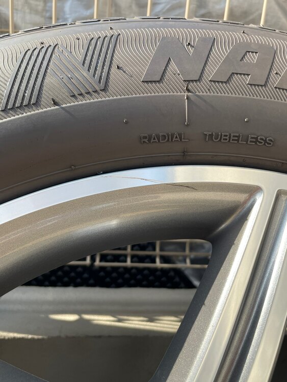 ホイール（カー用品）の商品画像 - 査定依頼日：2025年4月12日 - 最高査定価格：25,000円