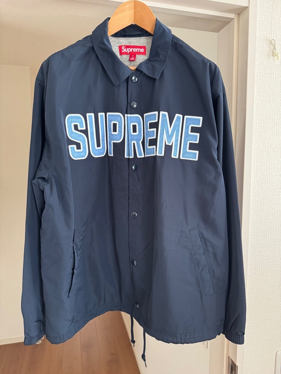 Supreme Spellout Coaches Jacket navy（古着・ファッション）の商品画像 - 査定依頼日：2026年8月24日 - 最高査定価格：13,000円