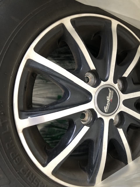 タイヤとホイール（カー用品）の商品画像 - 査定依頼日：2026年4月10日 - 最高査定価格：8,000円