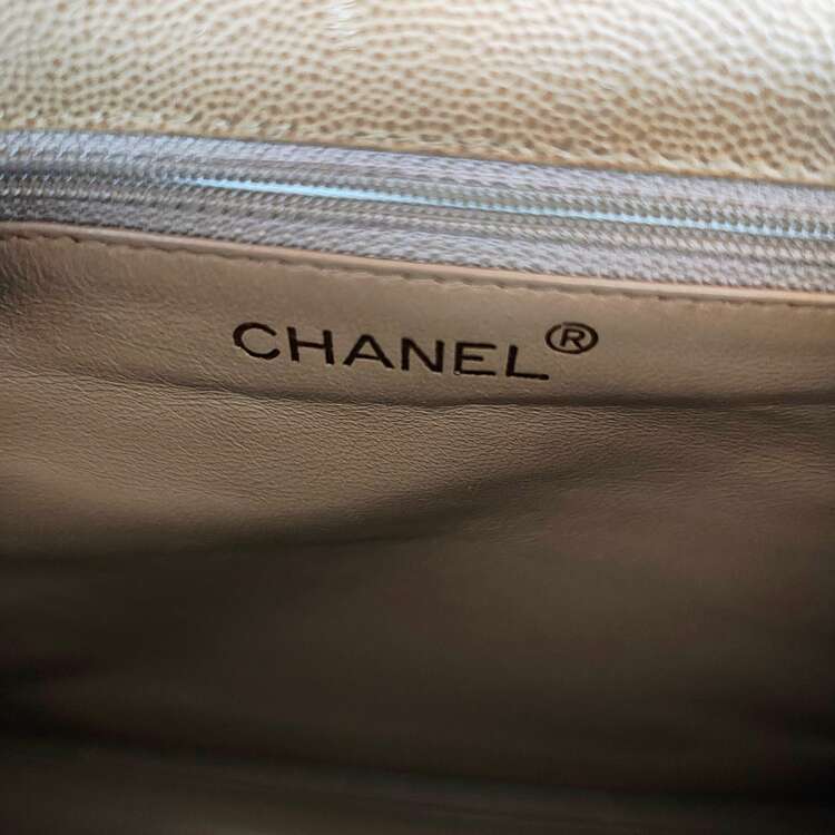 シャネル キャビアスキン ツイストハンドル 2wayハンドバッグベージュ G金具（ブランドバッグ）の商品画像 - 査定依頼日：2025年4月7日 - 最高査定価格：300,000円
