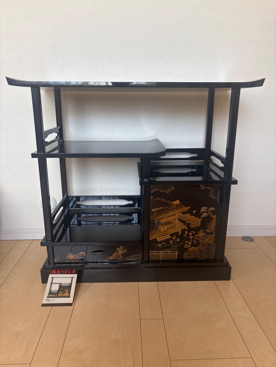 輪島塗り　飾り棚（美術品・骨董品）の商品画像 - 査定依頼日：2025年11月29日 - 最高査定価格：55,000円