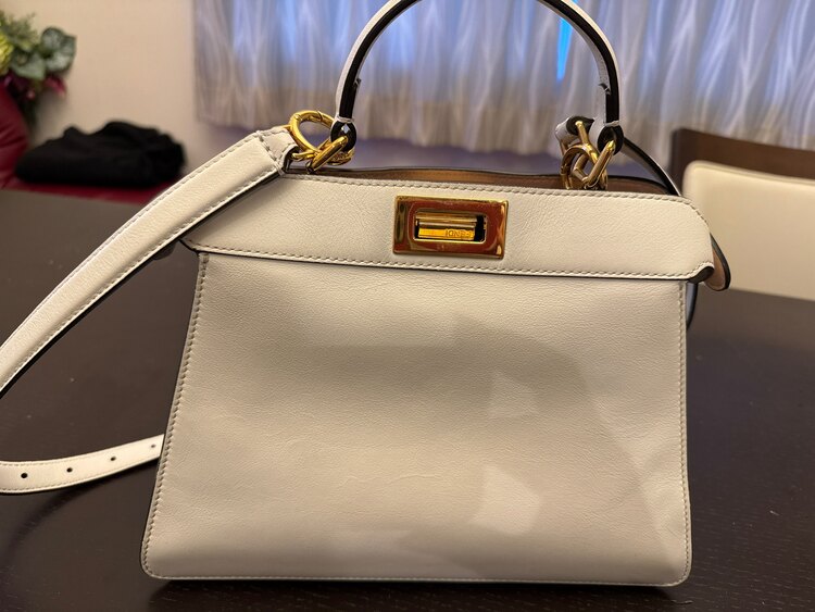 フェンディ  （ブランドバッグ）の商品画像 - 査定依頼日：2024年12月30日 - 最高査定価格：220,000円