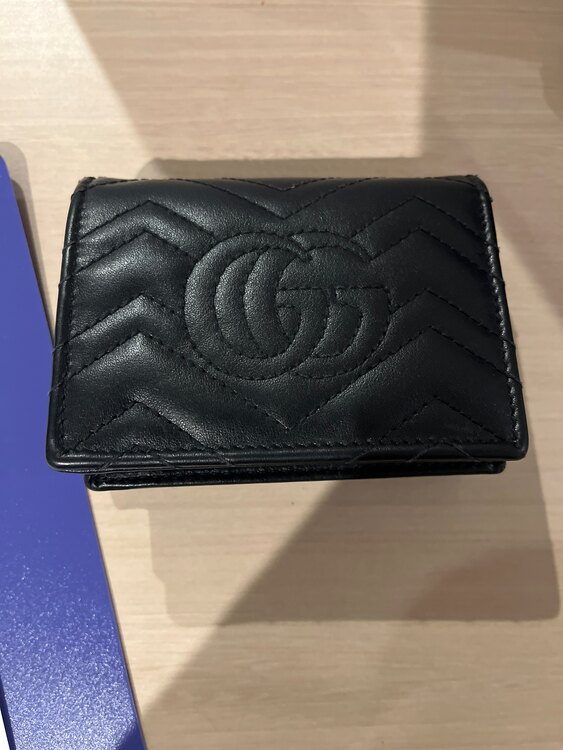 財布（ブランド財布・小物）の商品画像 - 査定依頼日：2025年4月9日 - 最高査定価格：15,000円