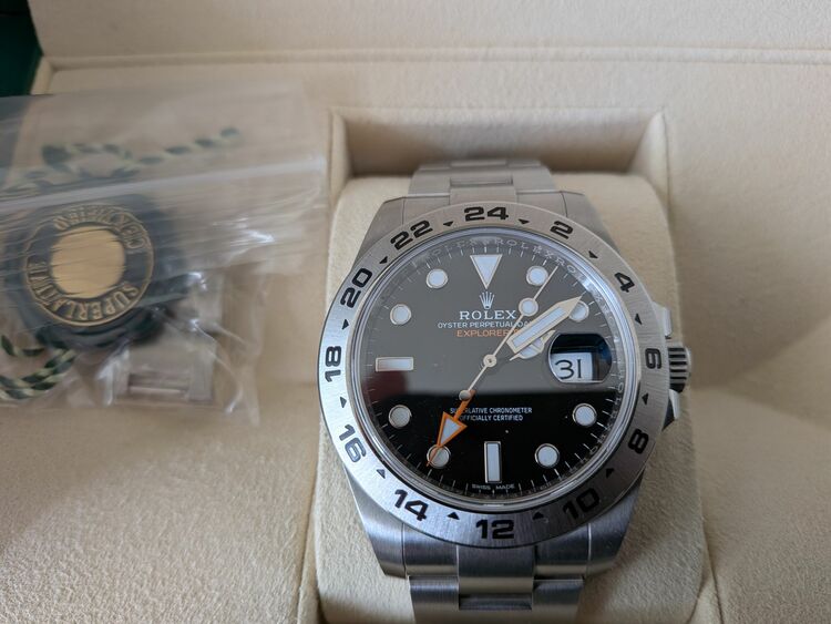 ロレックス　エクスプローラー2（高級時計）の商品画像 - 査定依頼日：2025年7月4日 - 最高査定価格：1,250,000円
