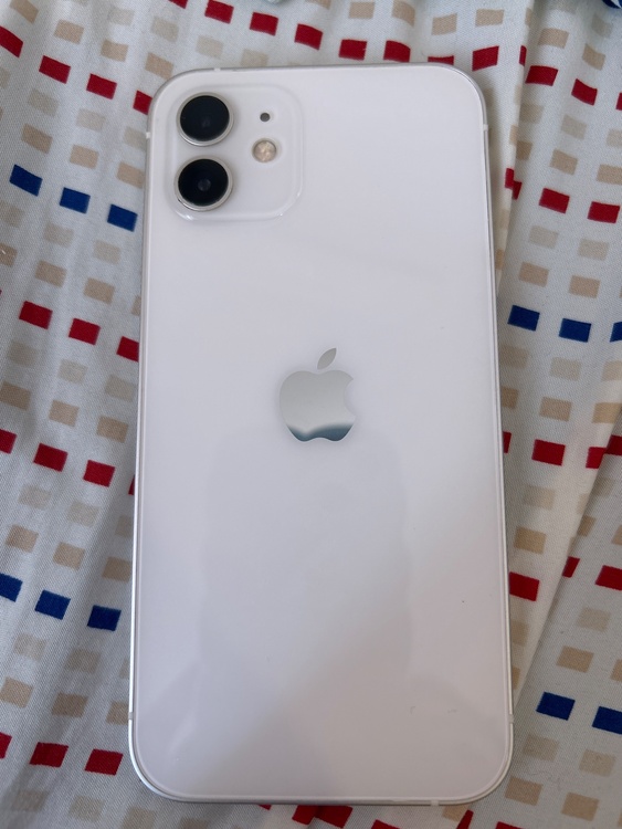 iPhone iPhone 12 64GB SIMフリー（スマホ）の商品画像 - 査定依頼日：2026年7月3日 - 最高査定価格：25,000円