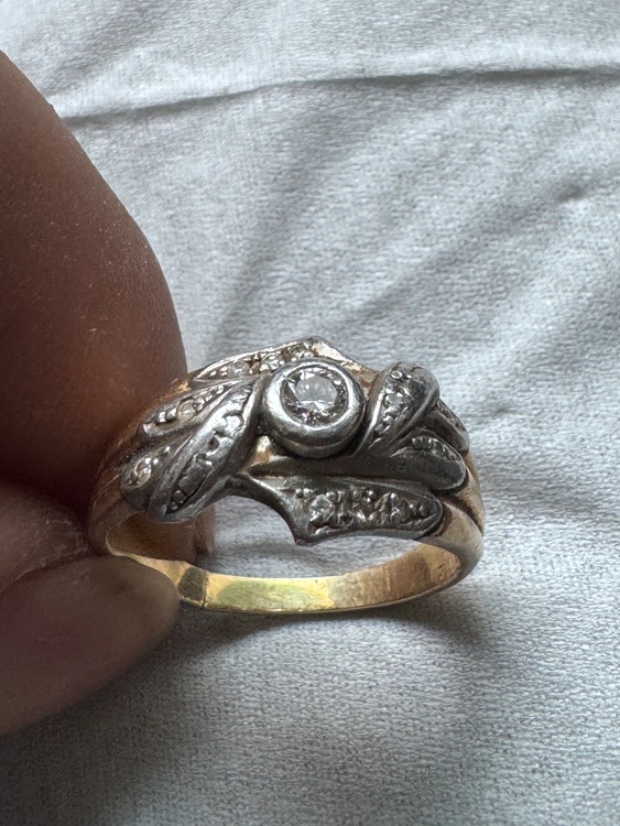 K18 Pt900リング 指輪 コンビデザイン 6.2g ジュエリー（宝石）の商品画像 - 査定依頼日：2026年4月7日 - 最高査定価格：200,000円