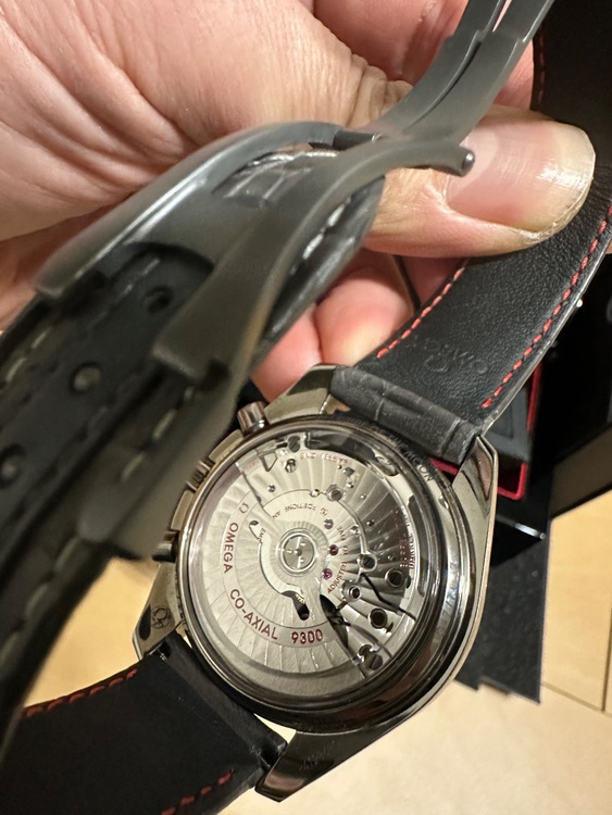 オメガダークナイトムーン（高級時計）の商品画像 - 査定依頼日：2026年2月22日 - 最高査定価格：1,400,000円