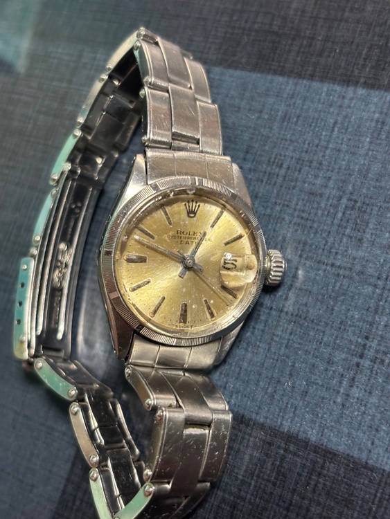 ロレックス パーペチュアルデイト （高級時計）の商品画像 - 査定依頼日：2026年1月16日 - 最高査定価格：500,000円