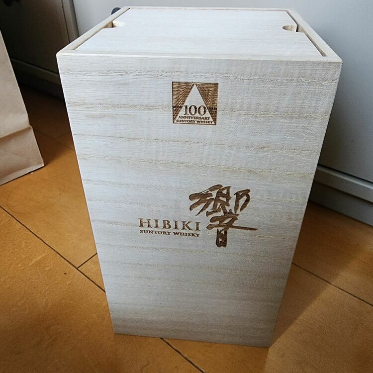 100周年記念ボトル（お酒）の商品画像 - 査定依頼日：2025年9月30日 - 最高査定価格：53,000円