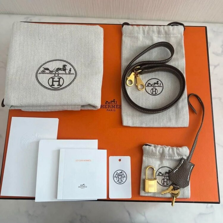 エルメス ボリード （ブランドバッグ）の商品画像 - 査定依頼日：2025年5月9日 - 最高査定価格：900,000円