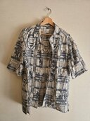 シャツ（古着・ファッション）の商品画像 - 査定依頼日：2026年1月31日 - 最高査定価格：3,000円