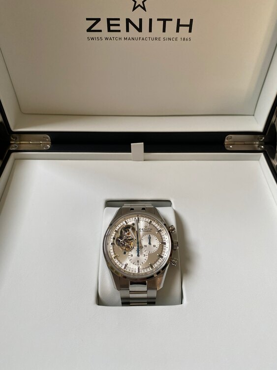 ゼニス エルプリメロ 03.2040.4061/01.M204（高級時計）の商品画像 - 査定依頼日：2024年11月1日 - 最高査定価格：650,000円