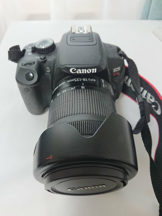 EOS kiss X6i（カメラ）の商品画像 - 査定依頼日：2026年4月15日 - 最高査定価格：14,100円