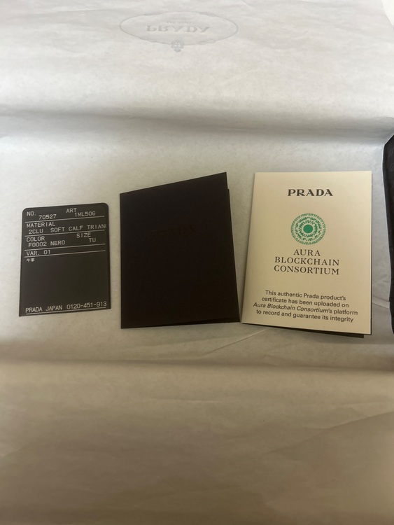 財布（古着・ファッション）の商品画像 - 査定依頼日：2025年11月11日 - 最高査定価格：52,500円