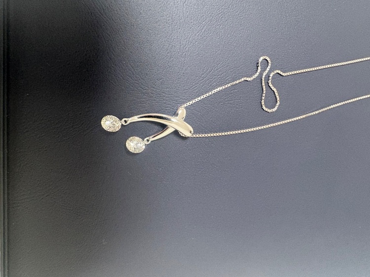 ネックレス（宝石）の商品画像 - 査定依頼日：2025年9月27日 - 最高査定価格：100,000円