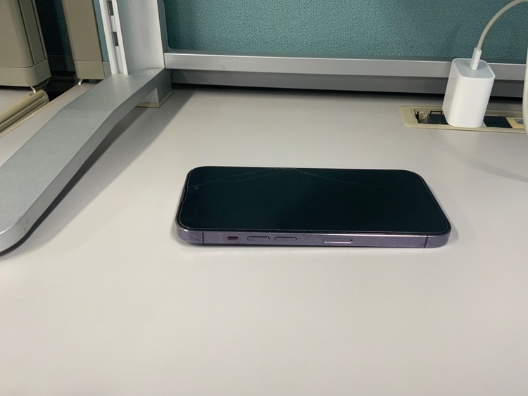 iPhone iPhone 14 Pro 128GB SIMフリー（スマホ）の商品画像 - 査定依頼日：2026年7月17日 - 最高査定価格：50,000円