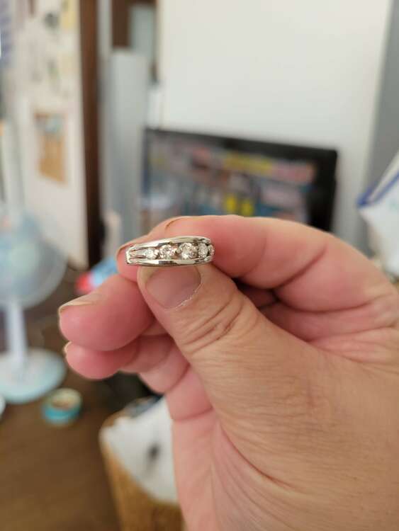 Pt900リング（宝石）の商品画像 - 査定依頼日：2024年11月21日 - 最高査定価格：40,000円