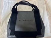 バレンシアガ  （ブランドバッグ）の商品画像 - 査定依頼日：2026年4月8日 - 最高査定価格：45,000円