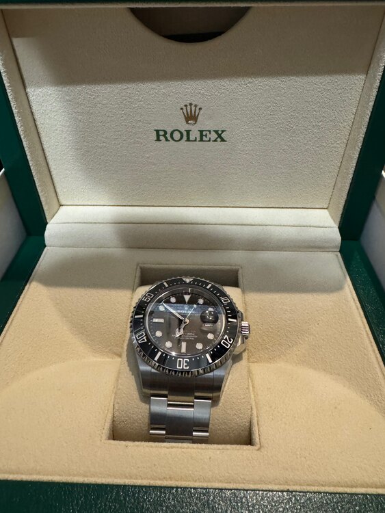 126600（高級時計）の商品画像 - 査定依頼日：2025年2月8日 - 最高査定価格：1,900,000円