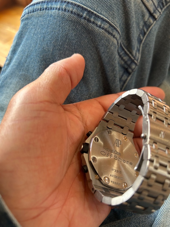 オーデマピゲ ロイヤルオークオフショア f56（高級時計）の商品画像 - 査定依頼日：2026年2月1日 - 最高査定価格：3,000,000円