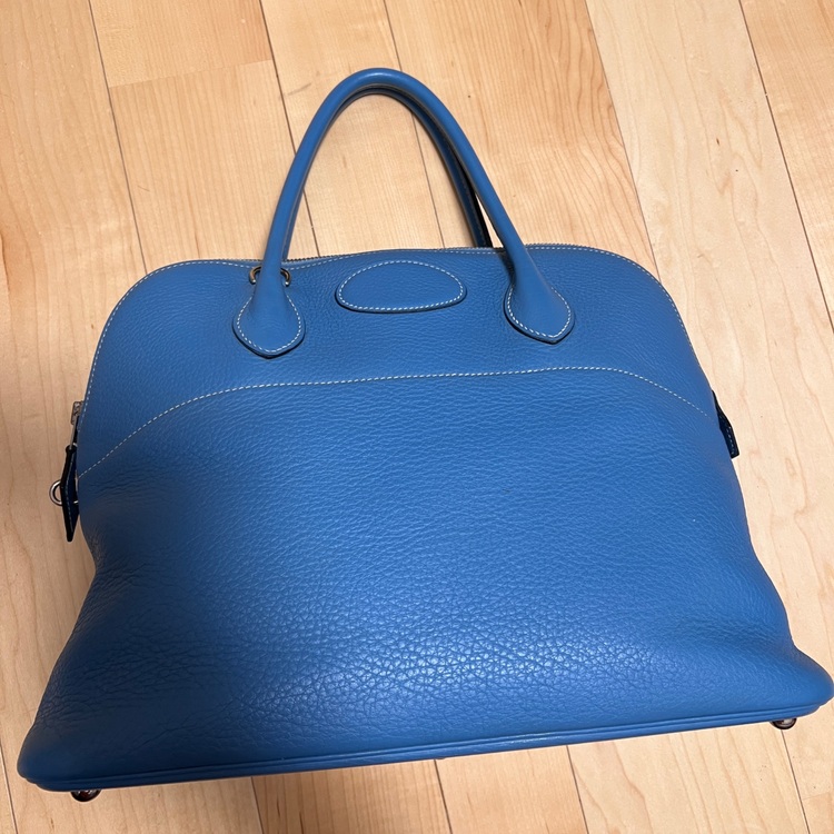 35 青（ブランドバッグ）の商品画像 - 査定依頼日：2025年8月29日 - 最高査定価格：300,000円