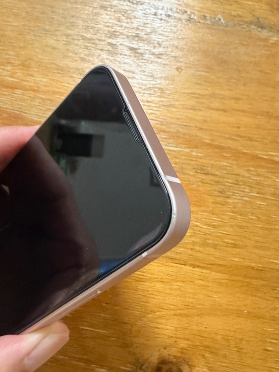 iPhone 13 mini 256GB SIMフリー（スマホ）の商品画像 - 査定依頼日：2026年5月1日 - 最高査定価格：30,000円