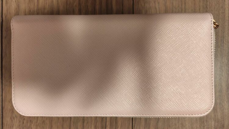 プラダ（ブランド財布・小物）の商品画像 - 査定依頼日：2025年8月29日 - 最高査定価格：10,000円