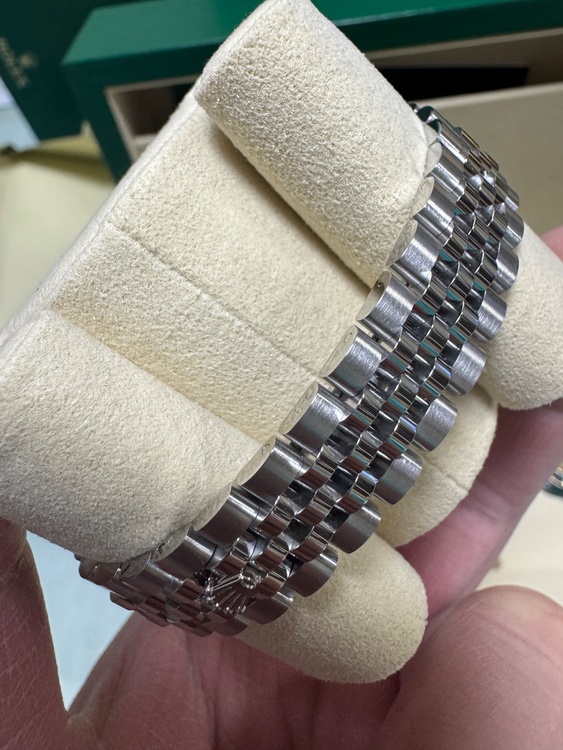  レディデイトジャスト 28（高級時計）の商品画像 - 査定依頼日：2026年1月23日 - 最高査定価格：1,200,000円