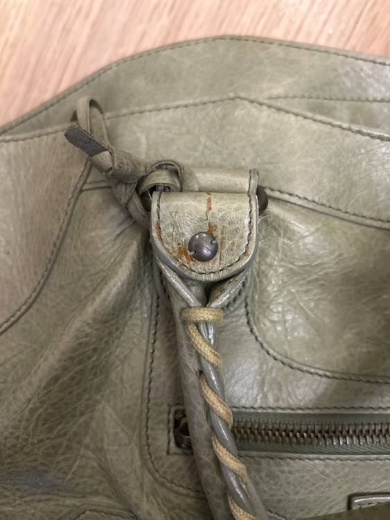 バレンシアガ  （ブランドバッグ）の商品画像 - 査定依頼日：2025年11月15日 - 最高査定価格：50,000円