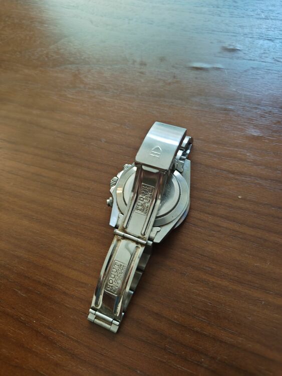 チューダー ブラックベイ 79180（高級時計）の商品画像 - 査定依頼日：2025年9月29日 - 最高査定価格：690,000円