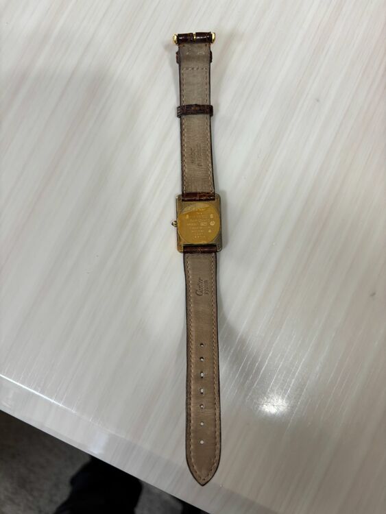 カルティエ タンク （高級時計）の商品画像 - 査定依頼日：2025年9月30日 - 最高査定価格：240,000円